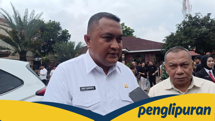 Bupati Bogor: 