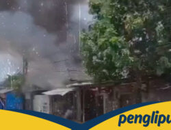 Kebakaran Mengerikan di Tangerang: Asap Hitam Merusak Udara dan Hidup Warga