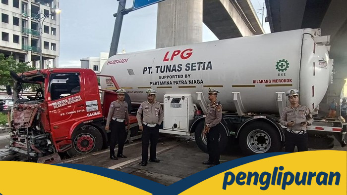 Truk Tangki Gas Selip Ban, Kronologi Kecelakaan yang Mencengangkan di Tol Cikunir!