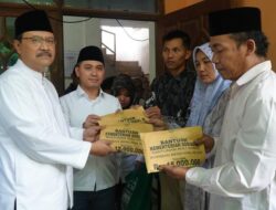 “Mensos Saifullah Salurkan Santunan, Menyelamatkan Hidup Korban Longsor Pacet-Cangar”