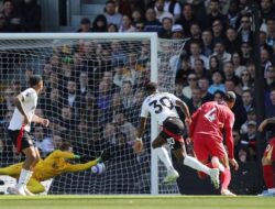 Fulham Tegakkan Dominasi, Liverpool Jatuh di Babak Pertama 3-1!