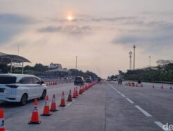 “Dari Cikatama ke Jakarta, Arus Balik Sore Ini Menerjang dengan GT yang Ramai tapi Lancar!”