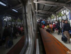 **514 Ribu Warga Kembali ke Jakarta Via KA, 244 Ribu Masih Berada di Daerah Asal**