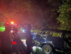 Mobil Isi Sekeluarga Jatuh ke Jurang di Langkat Sumut, 3 Orang Tewas dalam Kecelakaan Mengerikan