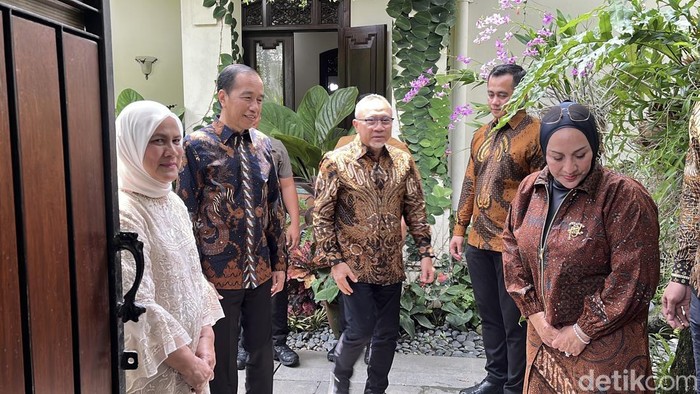 **Bahlil hingga Zulkifli Hasan Temui Jokowi di Solo: Momentum Silaturahmi Pemerintahan**
