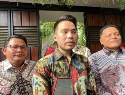 “Mengapa Adik Almas Gugat Tak Bisa Beli Mobil Esemka? Kata Tim Hukum Jokowi”