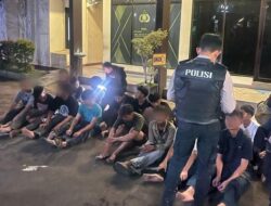 19 Remaja di Jakbar Gagal Tawuran, Polisi Sita 7 Sajam Fatal