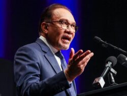 Anwar Ibrahim Berbagi Kenangan Dengan Titiek Puspa, Seniman Legenda Indonesia