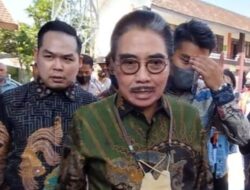 Profil Hotma Sitompoel Pengacara Kondang yang Hari Ini Berpulang: Legacy Hukum yang Abadi