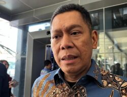 Adies Kadir: Bantah ‘Matahari Kembar’, Klaim Presiden Hanya Prabowo