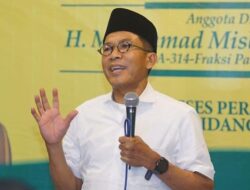 “Boston Marathon Batal, Misbakhun Terpaksa Kembali ke Indonesia karena ‘Dicariin Bahlil’?”