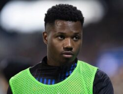 Ansu Fati Frustrasi! Performa Menyedihkan di tengah Kebijakan Barcelona