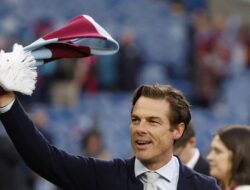 [Scott Parker: Strategi Pemenang yang Membawa Tim ke Premier League]
