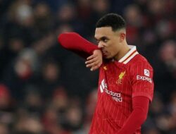 “Gabung Madrid? Trent Siap Hadapi Kritik Seperti Mbappe dan Vinicius!”