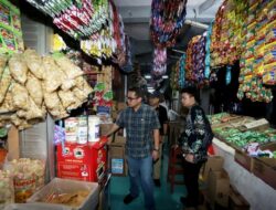 Usai Penertiban, Wawalkot Tangsel Tinjau Kondisi Pasar Ciputat Malam Hari – Update 1