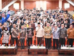 [Judul pertama]
