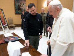 Zelensky Tiba di Roma, Pemakaman Paus Fransiskus Menjadi Momentum Kehormatan untuk Ukraina