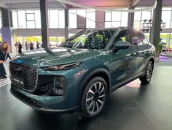 “L8 Bakal Guncang Pasar Otomotif Indonesia: Intip Spesifikasi Lepas yang Membuat Semua Orang Berdebar!”