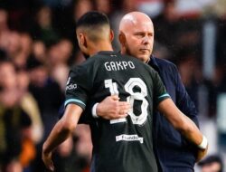 Performa Gakpo Bersama Slot, Bukti Klopp Tidak Lagi Mengilap