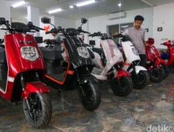 Moeldoko Desak Pemerintah Umumkan Nasib Subsidi Motor Listrik – Update 2