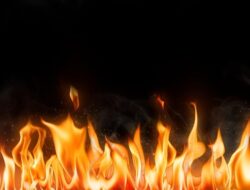 **Terbakar, Bedeng Pekerja Bangunan di Hotel Puncak Bogor Jadi Perhatian!**