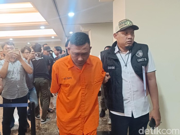 [Sikat! Pembunuh Balita di Tangerang Ditembak saat Melawan, Masyarakat Heboh]