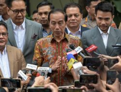 Jokowi Bertindak Tegas, Serahkan 24 Bukti Ijazah Palsu ke Polisi