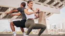 “Bisa Squat 50 Kali Non Stop? Takjubkan Temanmu dengan Kebugaranmu di Umur 20-an!”