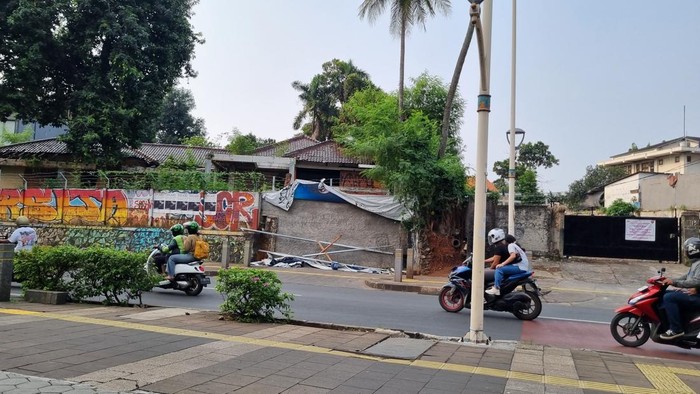 Suara Tembakan di Kemang: Warga Berlarian, Keributan Membuat Heboh