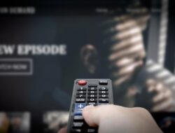 **IndoXXI dan LK21: Waspadai Risiko Streaming Ilegal di Era Digital!**