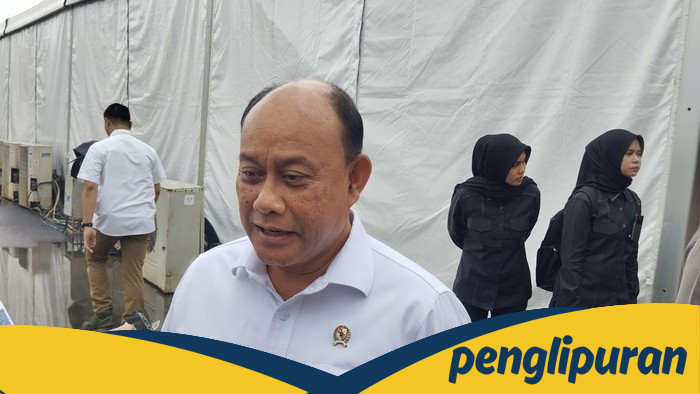 Ratna Mansur: