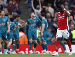 Menyelami Misteri Arsenal yang Hobi Buang-buang Keunggulan Musim Ini