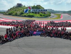 **Ratusan Moge Ducati Padati Mandalika! Event We Ride As One 2025 Sukses Dengan 240 Unit**