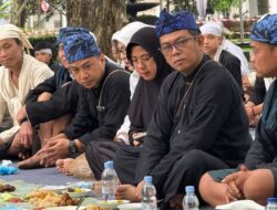 Gubernur Banten Andra Soni, Perdana Sarapan Bersama Warga Baduy di Seba