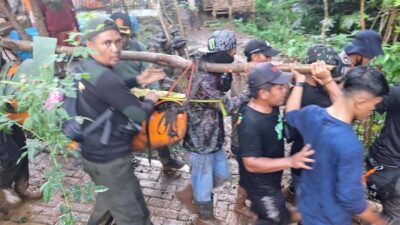 **Dramatis Evakuasi Jasad Pendaki Jember dari Jurang Gunung Saeng Bondowoso: Cuaca Membuat Proses Penyelamatan Terganggu**