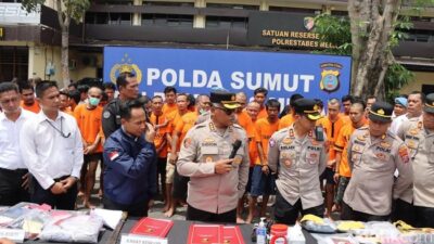 [Judul Pertama]