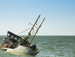 Perahu Terbalik di Lepas Pantai California, 3 Orang Tewas-9 Hilang – Update 1