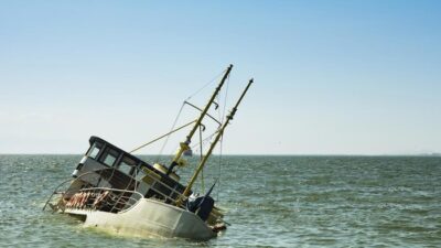 Perahu Terbalik di Lepas Pantai California, 3 Orang Tewas-9 Hilang – Update 1