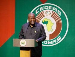 “Presiden Ghana Jatuhkan Sanksi ke 40 Pejabat Karena…”