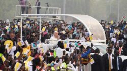 “Wasiat Paus Fransiskus: ‘Popemobile’ Sebagai Klinik Harapan bagi Anak-anak Gaza”