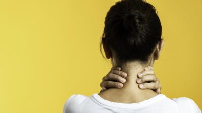 Leher Berkedut? Ini Pertanda Jantung Anda Bisa dalam Bahaya, Kata Dokter!