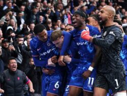 [Arne Slot Heran, Chelsea Bisa Tertinggal 19 Poin sama Liverpool]