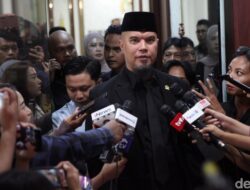 **Ahmad Dhani: Dari Kontroversi ke Pengakuan, Minta Maaf atas Ucapan Seksis dan Penghinaan Marga Pono**