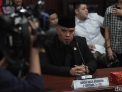 **Ahmad Dhani Minta Maaf Setelah Diterapkan Sanksi Teguran oleh MKD**