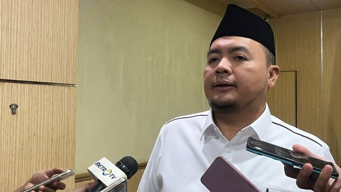 **Ketua KPU: Private Jet untuk Kebenaran, Bukan Kebijakan!**
