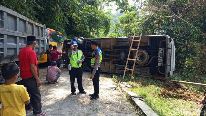 Tragedi Bus Antar Jemput di Magelang: 19 Santri Kehilangan Harapan