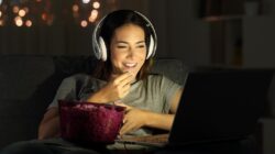 “Streaming Aman di Era 5G: Hindari Risiko dari IndoXXI & LK21”
