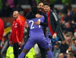 Kecaman Keane pada Amorim: MU Harus Rela Liga Inggris?