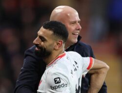 **”Arne Slot, Pelatih Baru Liverpool yang Membuat Salah Terkejut”**