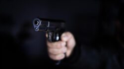 Pria Cikarang Ancam Suporter dengan Pistol Mainan: Motif Mengejutkan Terungkap!